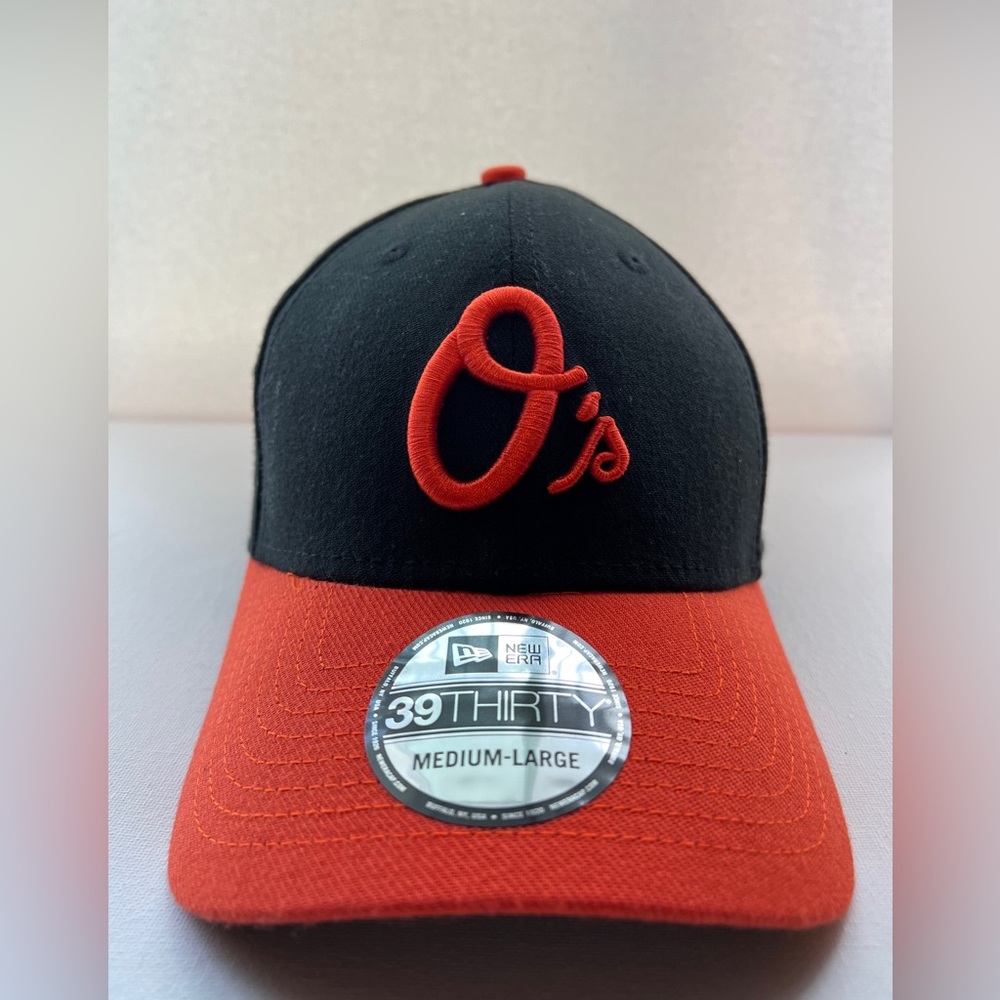 Baltimore Orioles New Era 39Thirty Black Orange O’s Logo Flex Fit Hat Size M/L